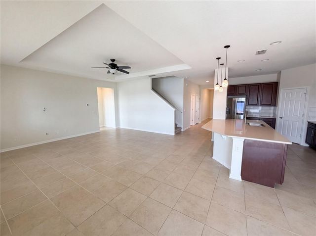 1811 HENLEY STREET, Magnolia Square, FL 34771