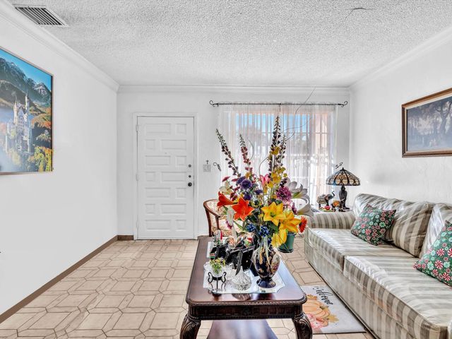 2347 SW 18th St, Miami, FL 33145