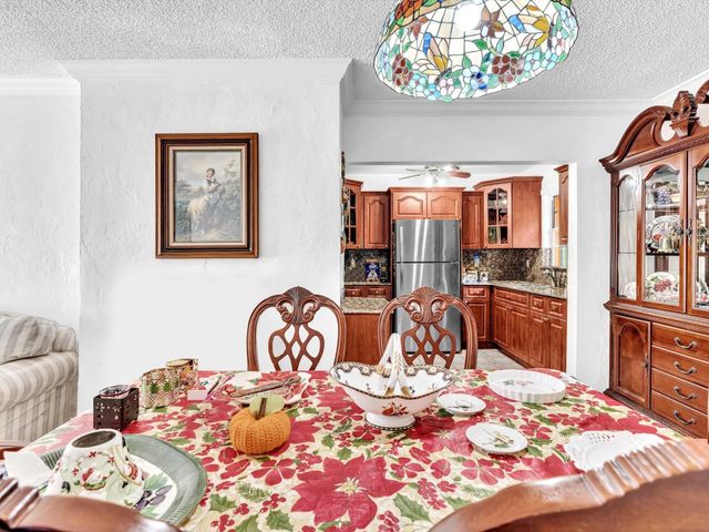 2347 SW 18th St, Miami, FL 33145