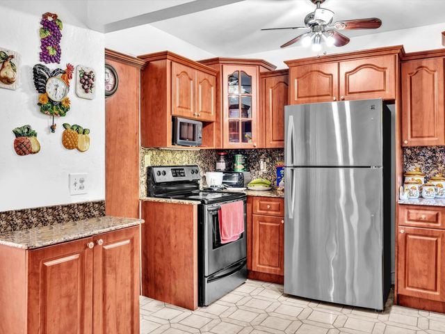 2347 SW 18th St, Miami, FL 33145