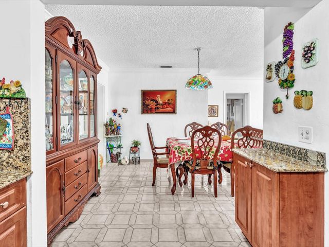 2347 SW 18th St, Miami, FL 33145