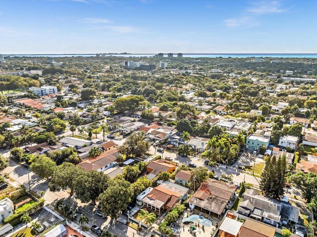 2347 SW 18th St, Miami, FL 33145