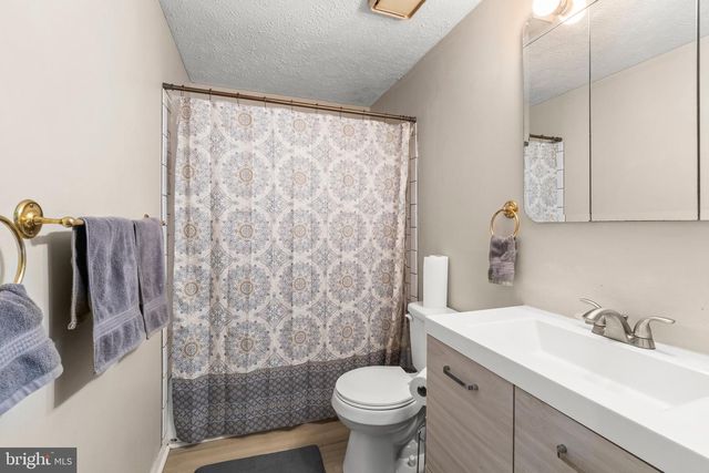 31 VICTORIA MANOR CT, Sicklerville, NJ 08081