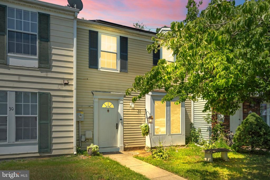 31 VICTORIA MANOR CT, Sicklerville, NJ 08081
