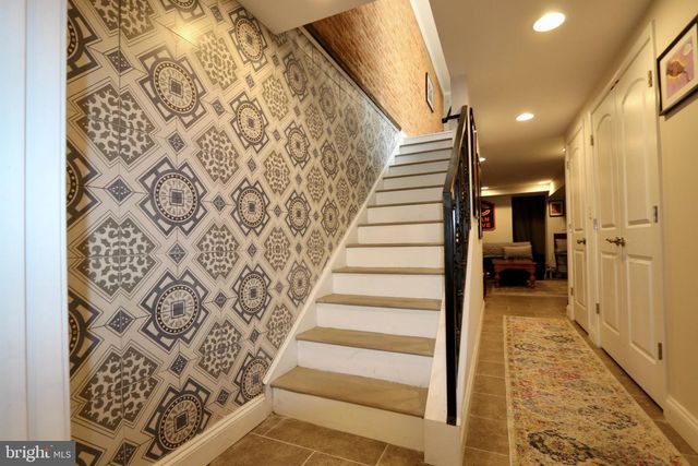 1 N BRADFORD ST, Baltimore, MD 21224