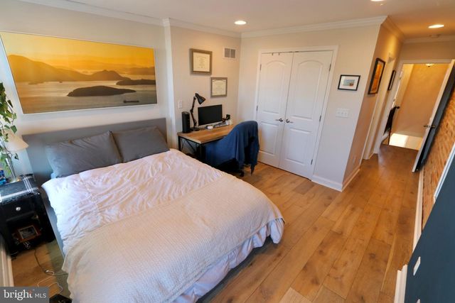 1 N BRADFORD ST, Baltimore, MD 21224