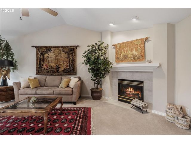 755 CASTLE PINES Dr, Keizer, OR 97303