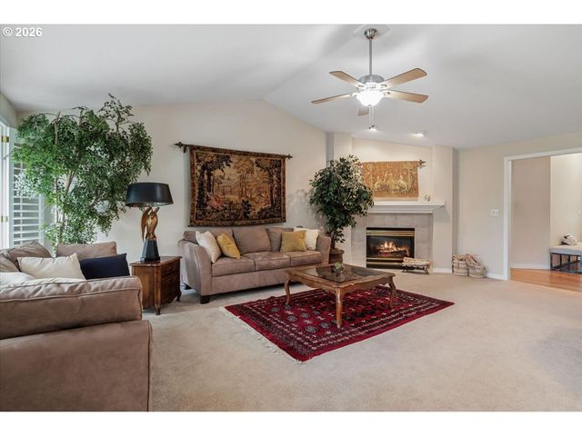 755 CASTLE PINES Dr, Keizer, OR 97303