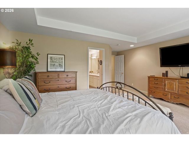 755 CASTLE PINES Dr, Keizer, OR 97303