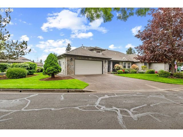 755 CASTLE PINES Dr, Keizer, OR 97303