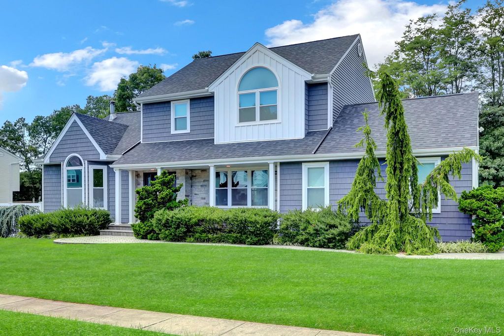 106 Paul Drive, Holbrook, NY 11741 — exterior