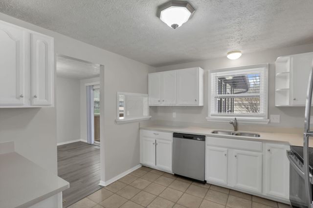 60 Jonquil Drive SW, Etna, OH 43062