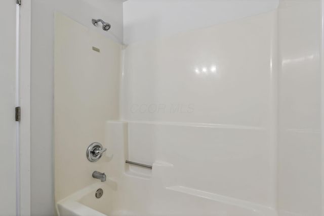 60 Jonquil Drive SW, Etna, OH 43062