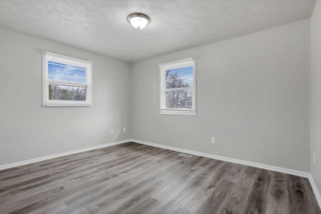 60 Jonquil Drive SW, Etna, OH 43062