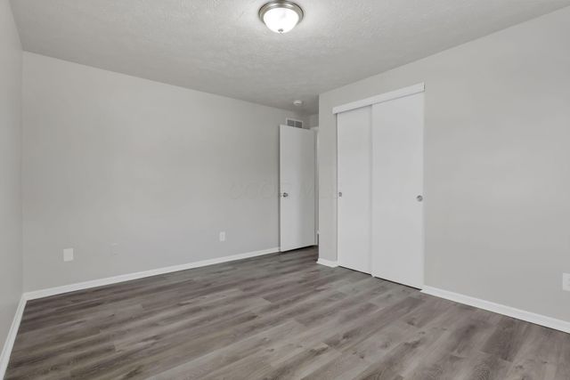 60 Jonquil Drive SW, Etna, OH 43062