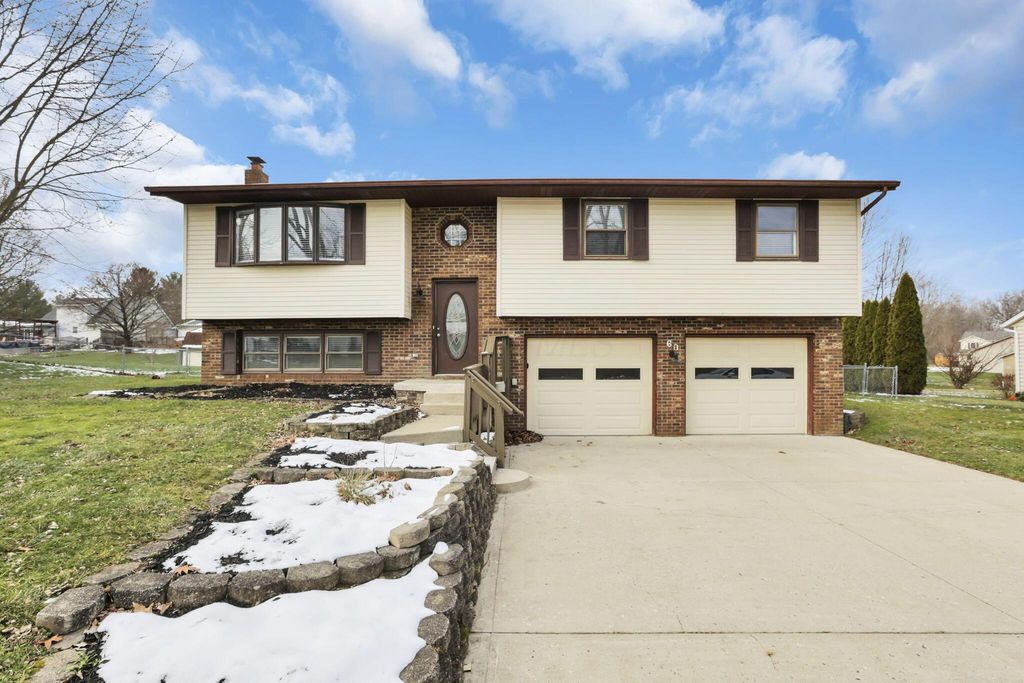 60 Jonquil Drive SW, Etna, OH 43062