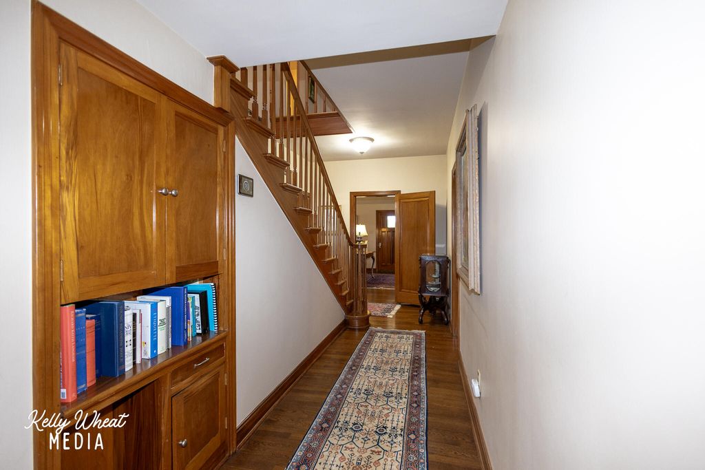 Image 15 of property listing at 1401 S Madison Street, San Angelo, TX 76901