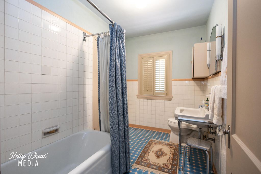 Image 27 of property listing at 1401 S Madison Street, San Angelo, TX 76901