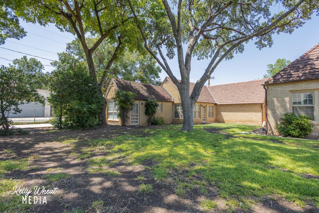 Image 33 of property listing at 1401 S Madison Street, San Angelo, TX 76901