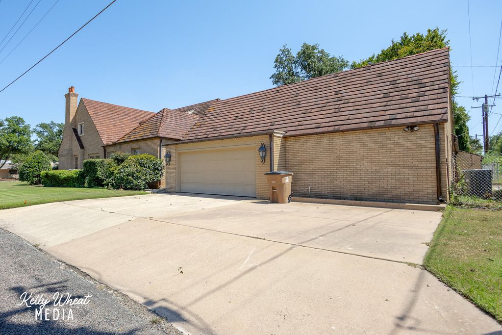 Image 35 of property listing at 1401 S Madison Street, San Angelo, TX 76901