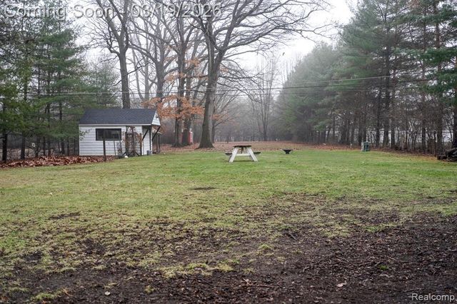 14576 Bainbridge Street, Livonia, MI 48154