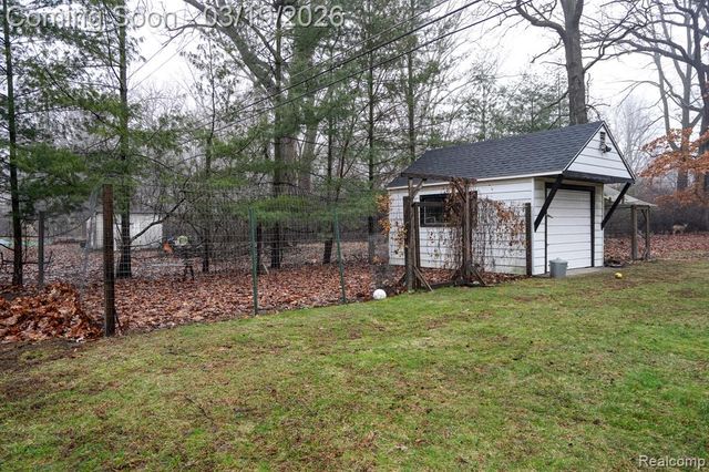 14576 Bainbridge Street, Livonia, MI 48154