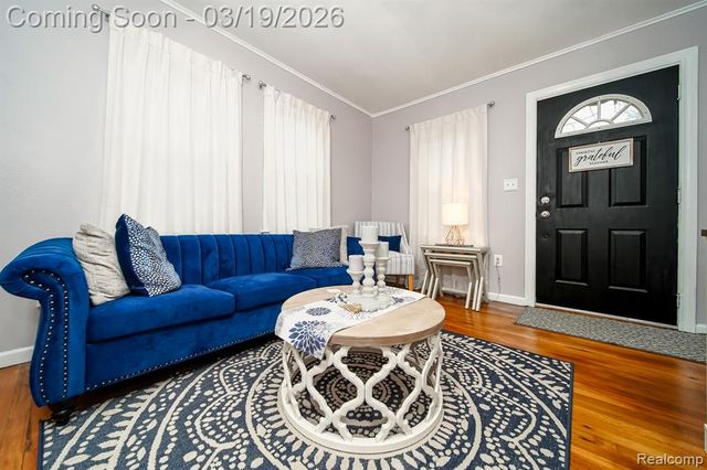 14576 Bainbridge Street, Livonia, MI 48154