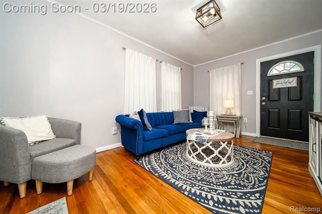 14576 Bainbridge Street, Livonia, MI 48154