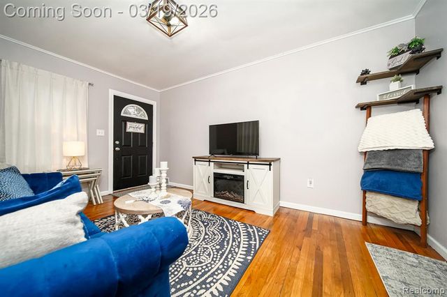 14576 Bainbridge Street, Livonia, MI 48154