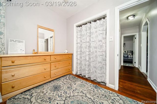 14576 Bainbridge Street, Livonia, MI 48154