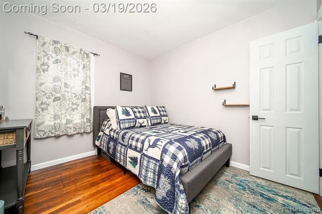 14576 Bainbridge Street, Livonia, MI 48154