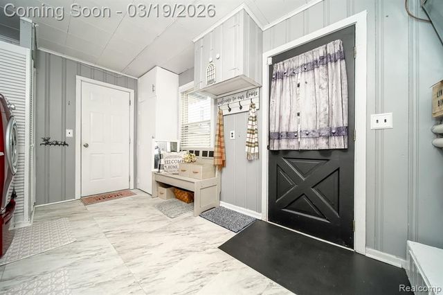 14576 Bainbridge Street, Livonia, MI 48154