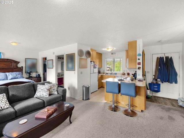 107 SUNSET Blvd, Cannon Beach, OR 97110