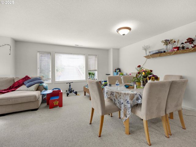 107 SUNSET Blvd, Cannon Beach, OR 97110