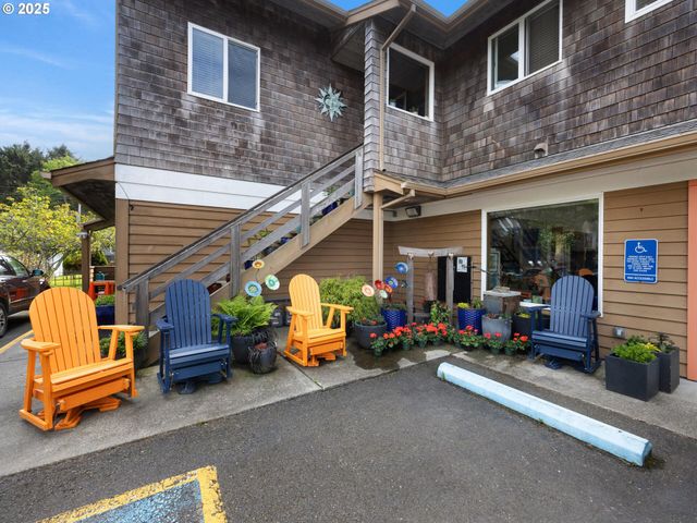 107 SUNSET Blvd, Cannon Beach, OR 97110