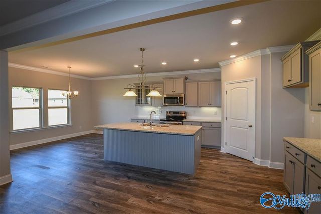 6508 Moon Crest Lane, Huntsville, AL 35806