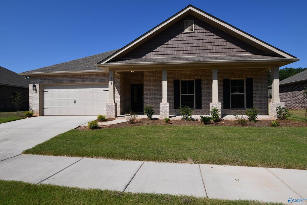 6508 Moon Crest Lane, Huntsville, AL 35806