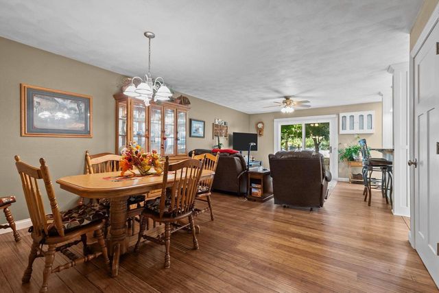 970 MANOR DRIVE #72, Neenah, WI 54956