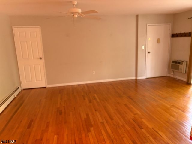 28 Deanna Dr Apt 57 57, Hillsborough Twp., NJ 08844