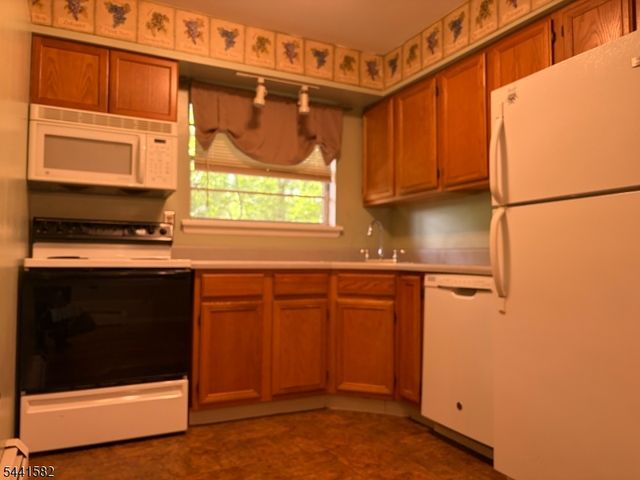 28 Deanna Dr Apt 57 57, Hillsborough Twp., NJ 08844