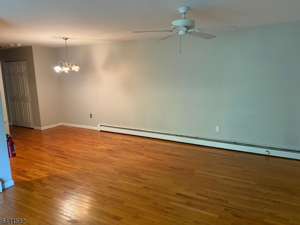 28 Deanna Dr Apt 57 57, Hillsborough Twp., NJ 08844 — photo 4