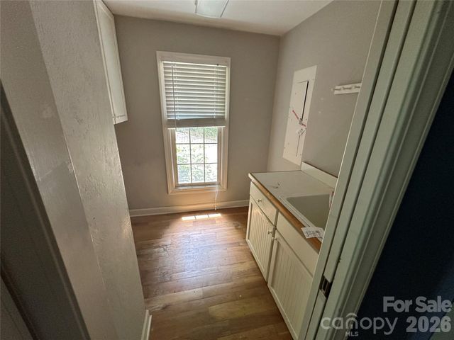 880 W Rochester Drive, Cashiers, NC 28717