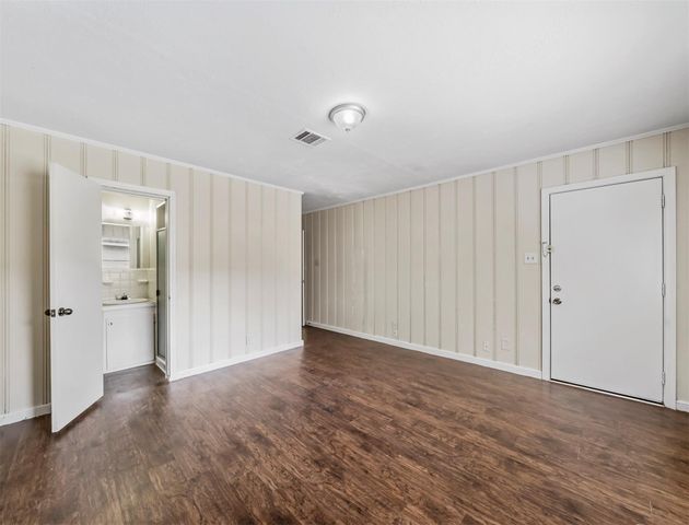 1413 3rd Avenue, Texas City, TX 77590