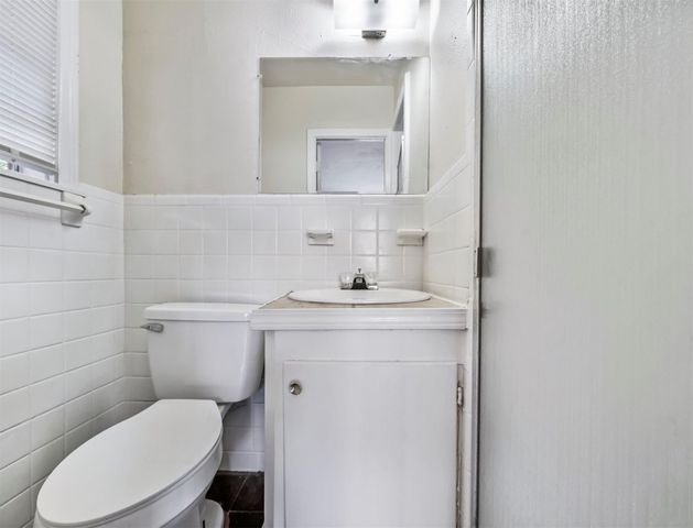 1413 3rd Avenue, Texas City, TX 77590