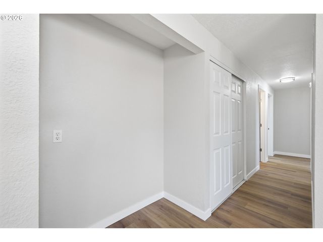 2011 OHIO St, Eugene, OR 97402