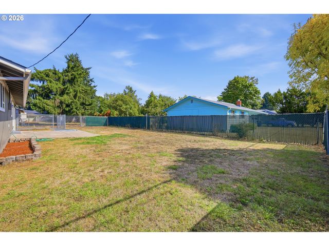 2011 OHIO St, Eugene, OR 97402