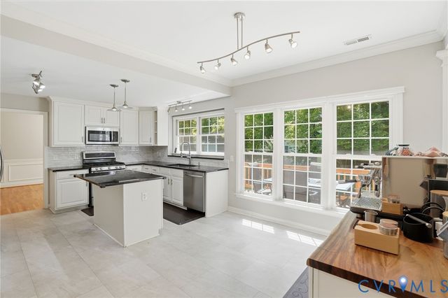 10301 Perrins Mill Ln, Hanover, VA 23116