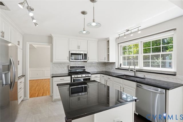 10301 Perrins Mill Ln, Hanover, VA 23116