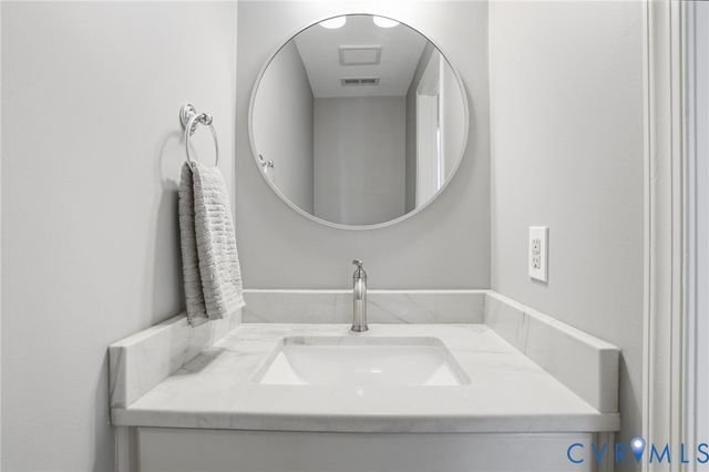 10301 Perrins Mill Ln, Hanover, VA 23116