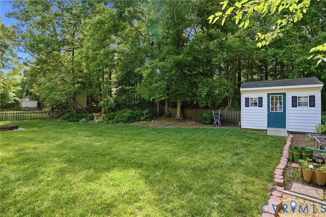 10301 Perrins Mill Ln, Hanover, VA 23116
